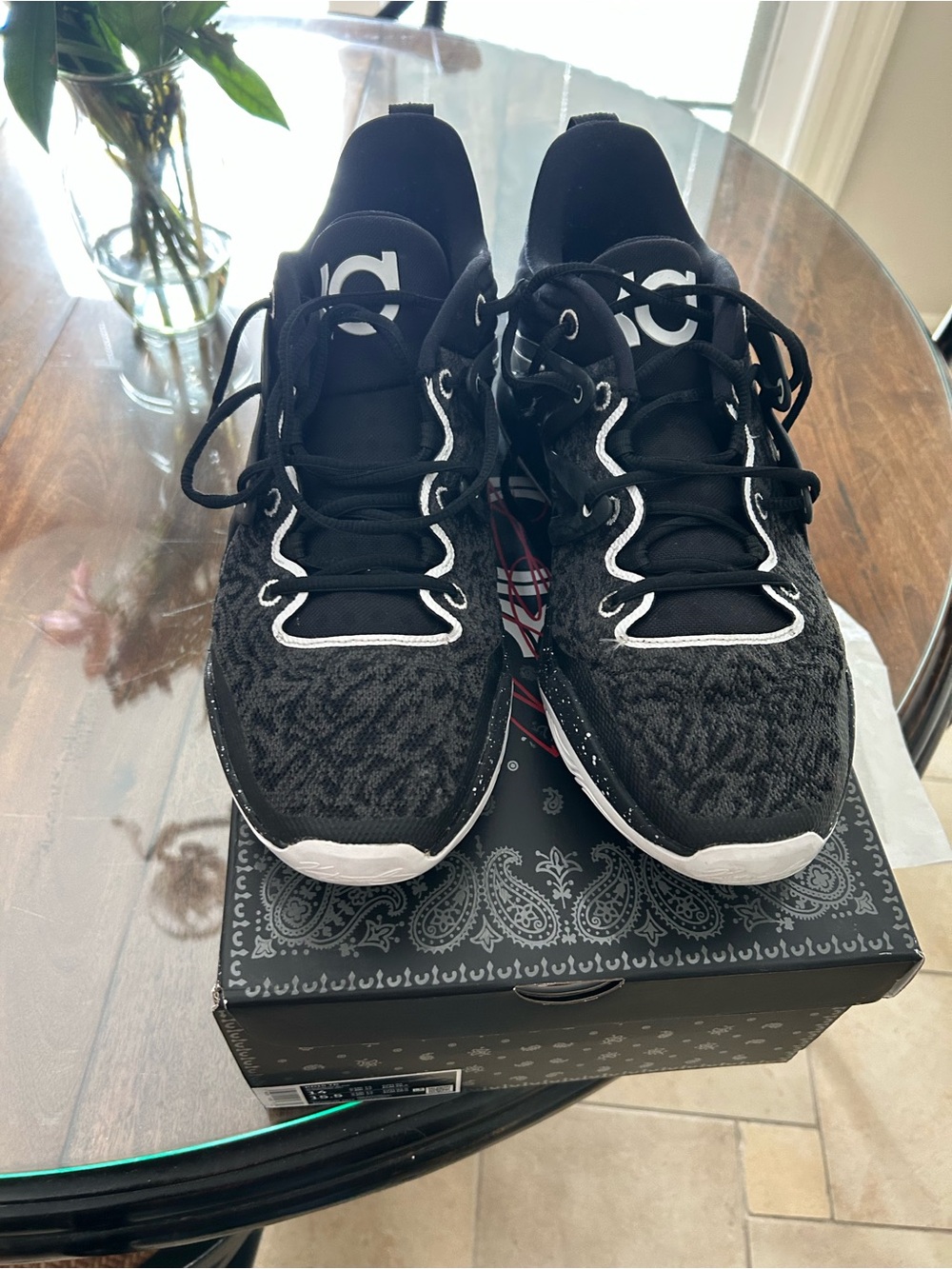 KD15 Basketball Sneakers